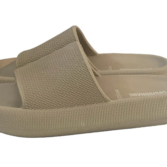 Cushionaire Feather Cloud Slide Sandals - Picture 7 of 11